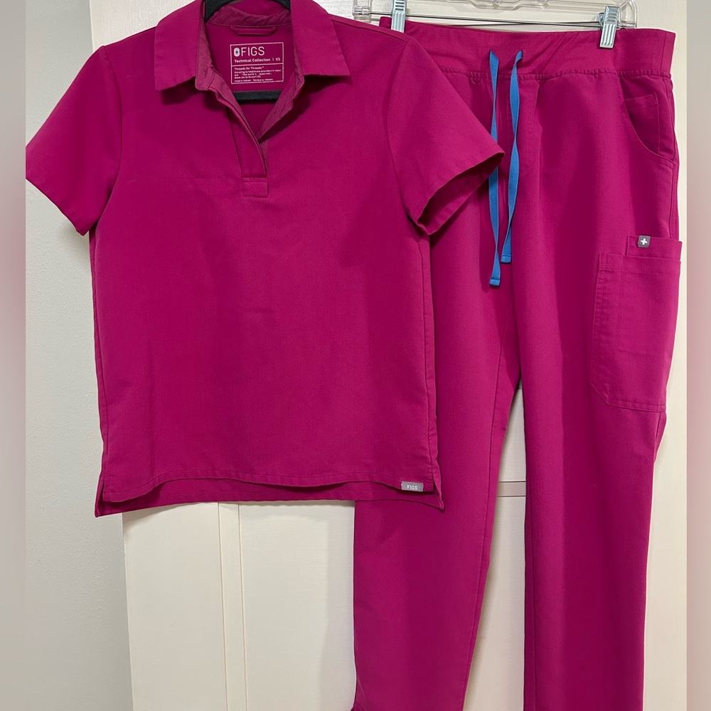 Figs Magenta Scrub Set with Blue Accents